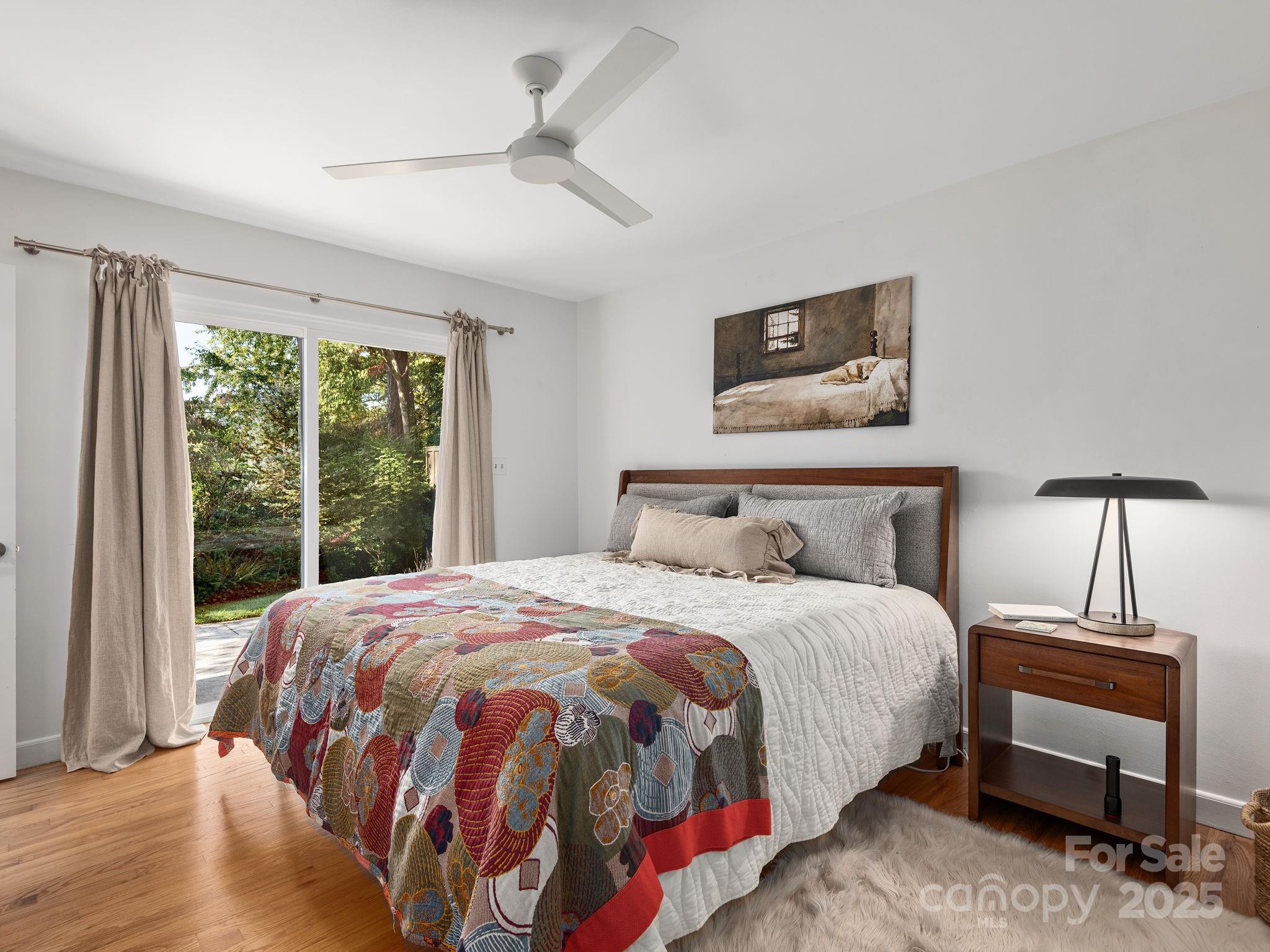 21 Woodbury Road Asheville NC 28804