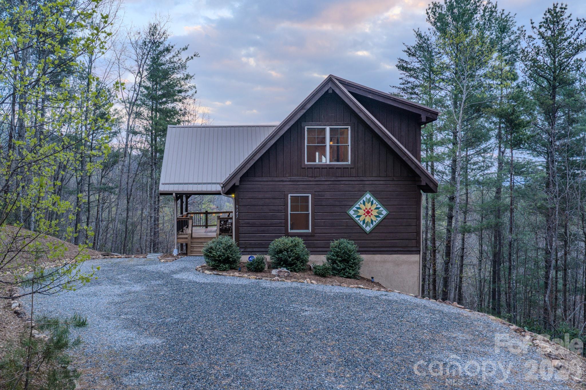 9147 Shortoff View Terrace Nebo NC 28761