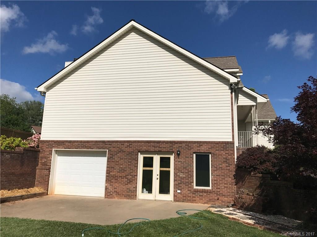 6 Lyonsgate Drive Candler NC 28715