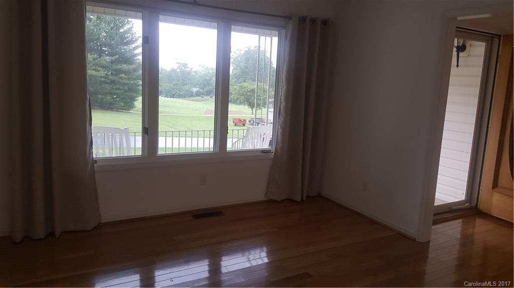 6 Lyonsgate Drive Candler NC 28715