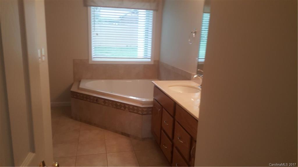 6 Lyonsgate Drive Candler NC 28715