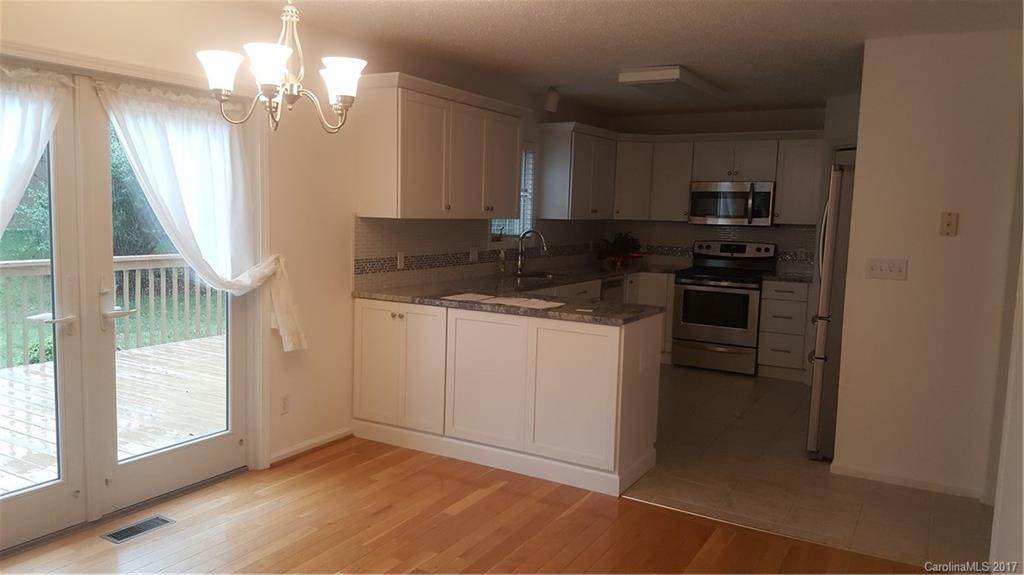 6 Lyonsgate Drive Candler NC 28715