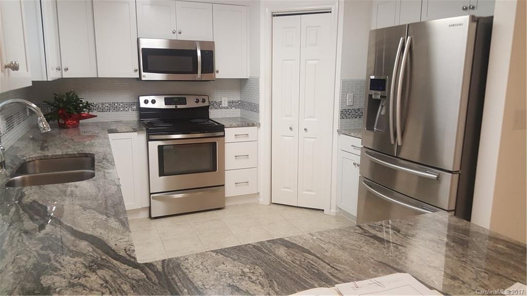 6 Lyonsgate Drive Candler NC 28715