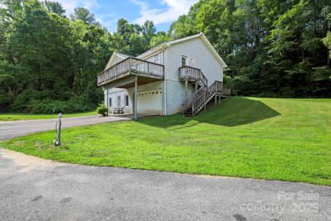 31 Barlow Road Elk Park NC 28622