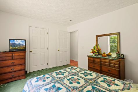 31 Barlow Road Elk Park NC 28622