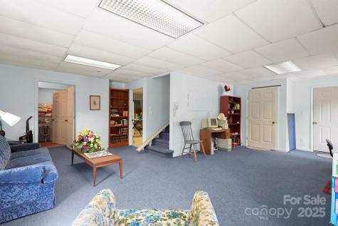 31 Barlow Road Elk Park NC 28622