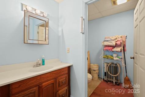 31 Barlow Road Elk Park NC 28622