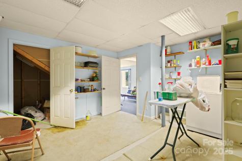 31 Barlow Road Elk Park NC 28622