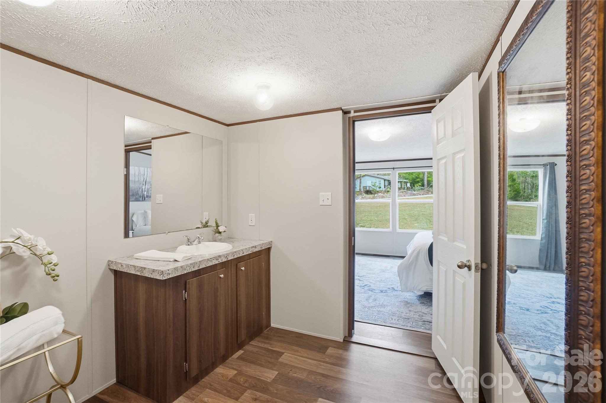 6094 Burnhurst Lane Denver NC 28037