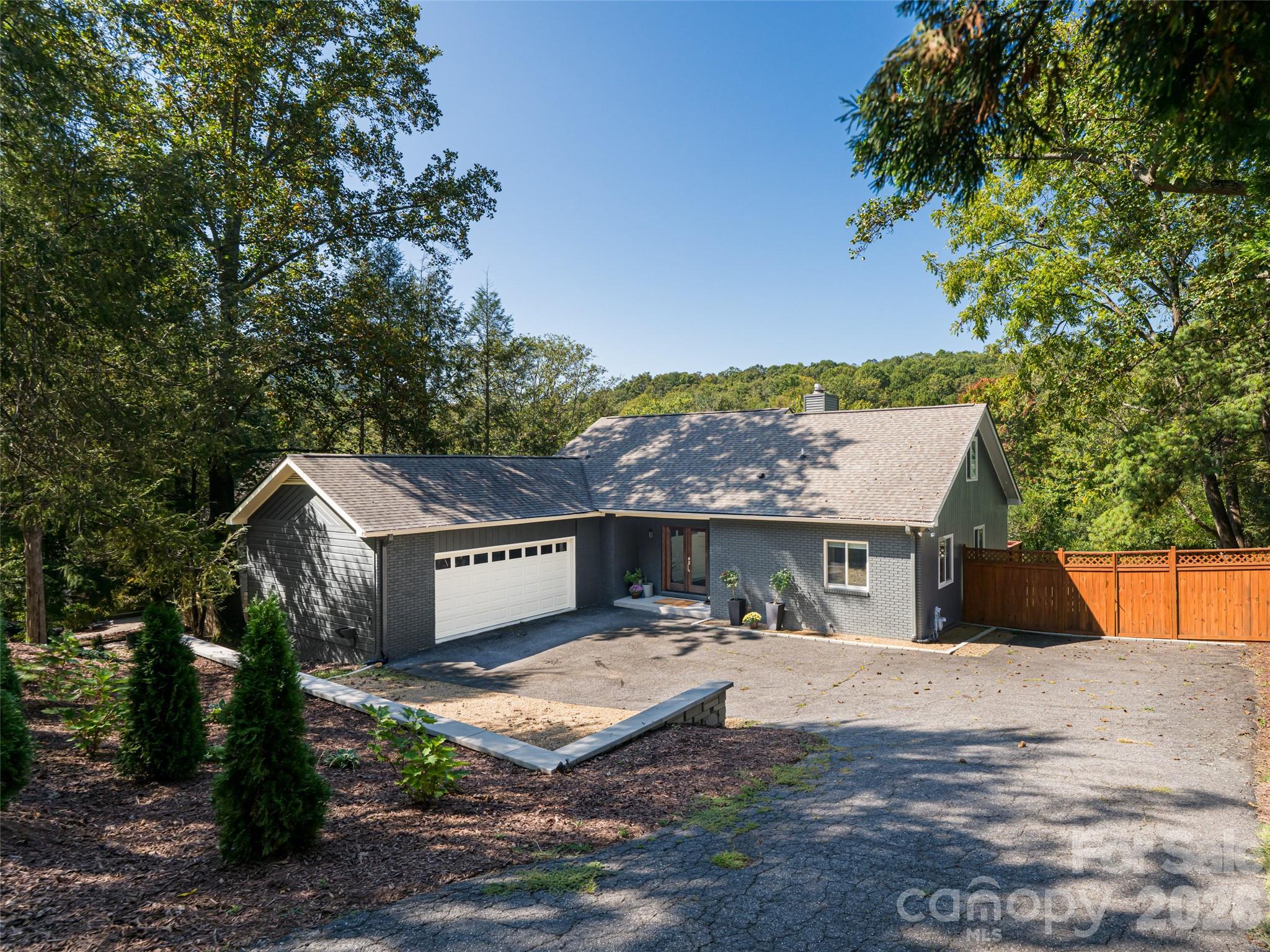 Asheville NC, 17 Beaverdam Court