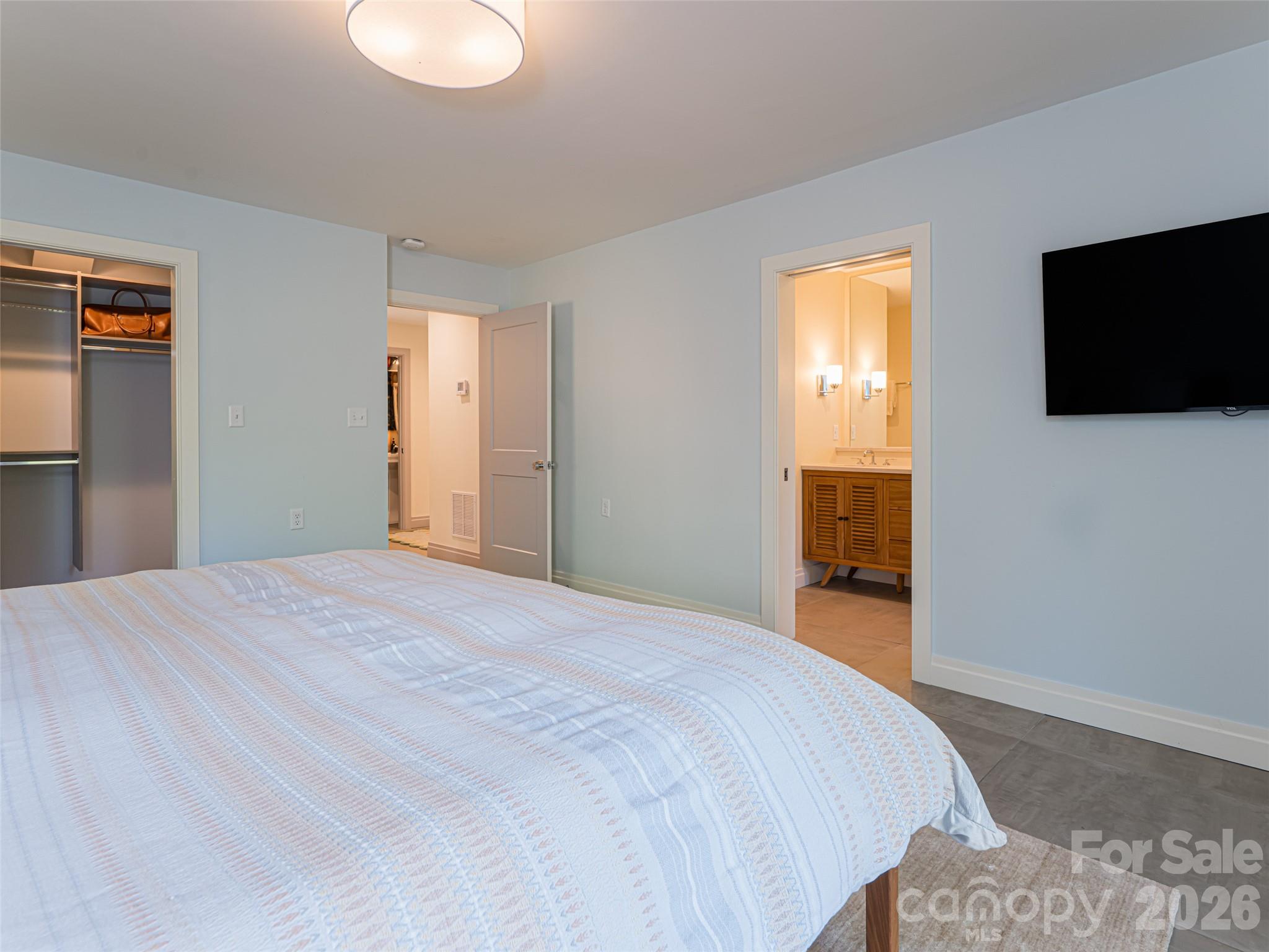 17 Beaverdam Court Asheville NC 28804