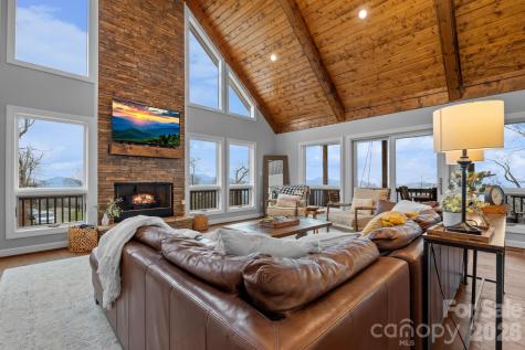 94 Silver Fox Ridge Beech Mountain NC 28604