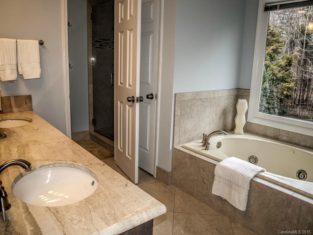 211 Rose Arbor Lane Matthews NC 28105