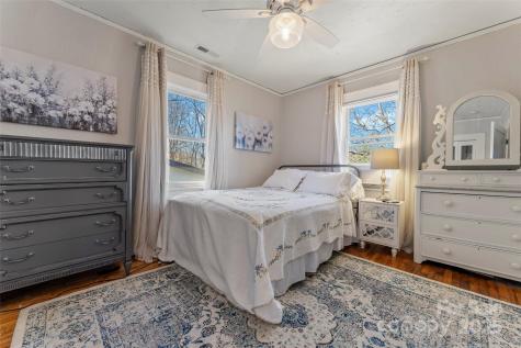 53 Euclid Boulevard Asheville NC 28806