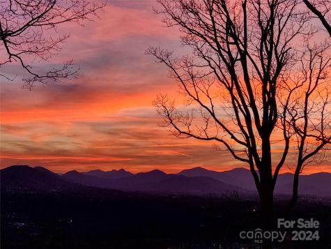97 Points West Drive Asheville NC 28804