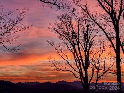 97 Points West Drive Asheville NC 28804