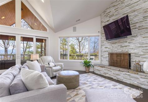 97 Points West Drive Asheville NC 28804