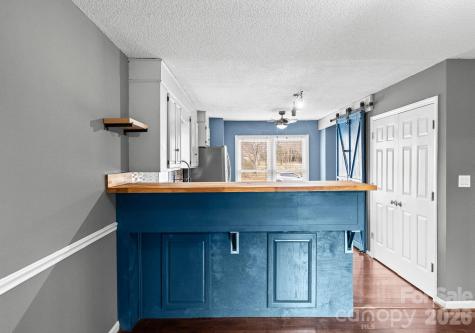 22 31st Avenue Court NE Hickory NC 28601
