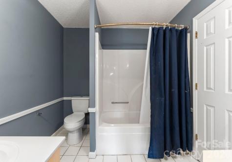 22 31st Avenue Court NE Hickory NC 28601