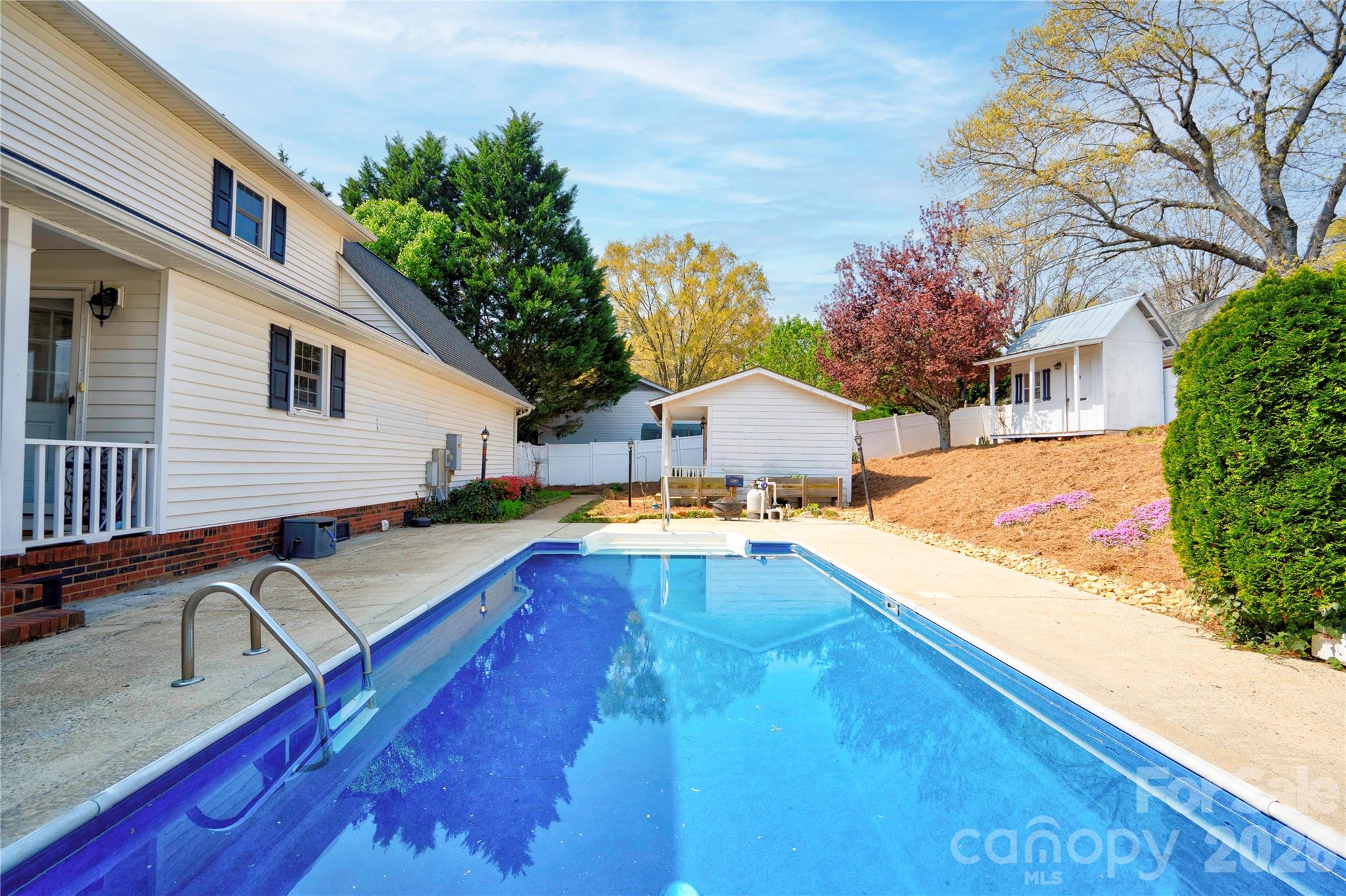 203 Carolina Drive Cherryville NC 28021