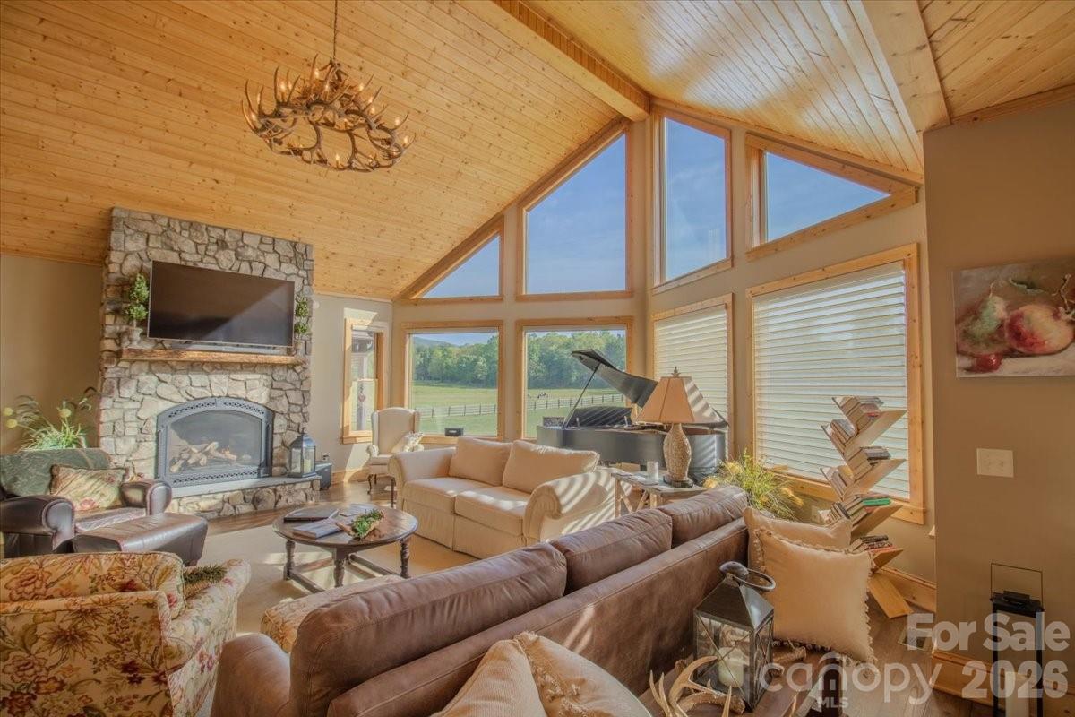 1083 Union Community Road Thurmond NC 28683