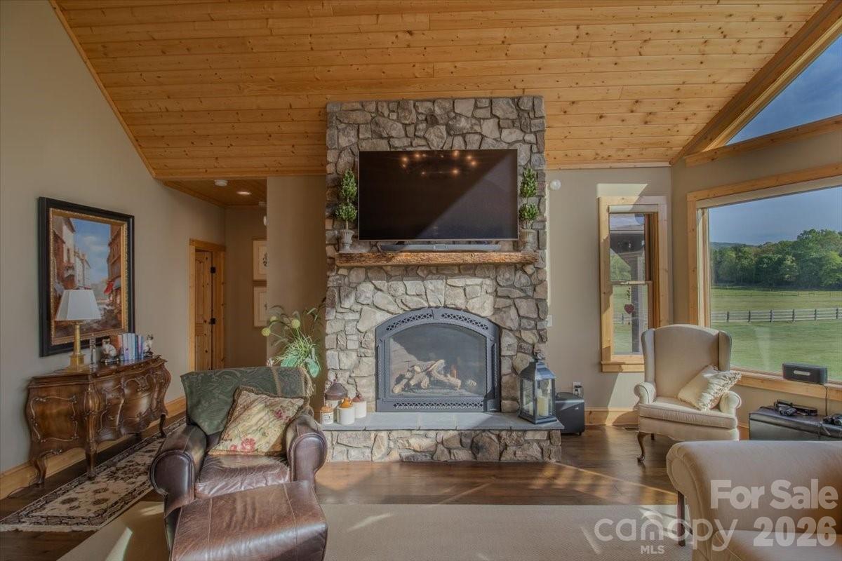 1083 Union Community Road Thurmond NC 28683