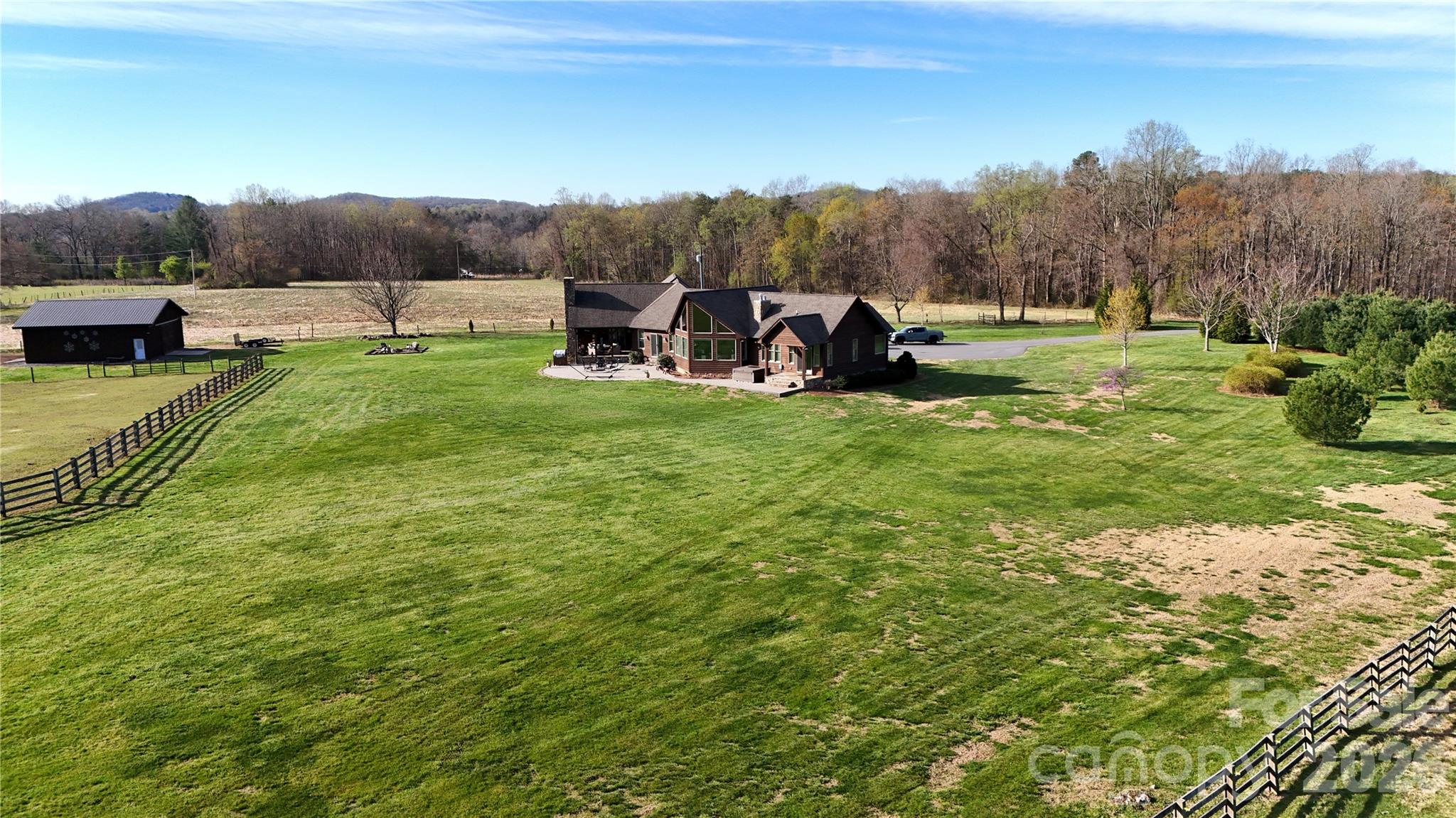 1083 Union Community Road Thurmond NC 28683