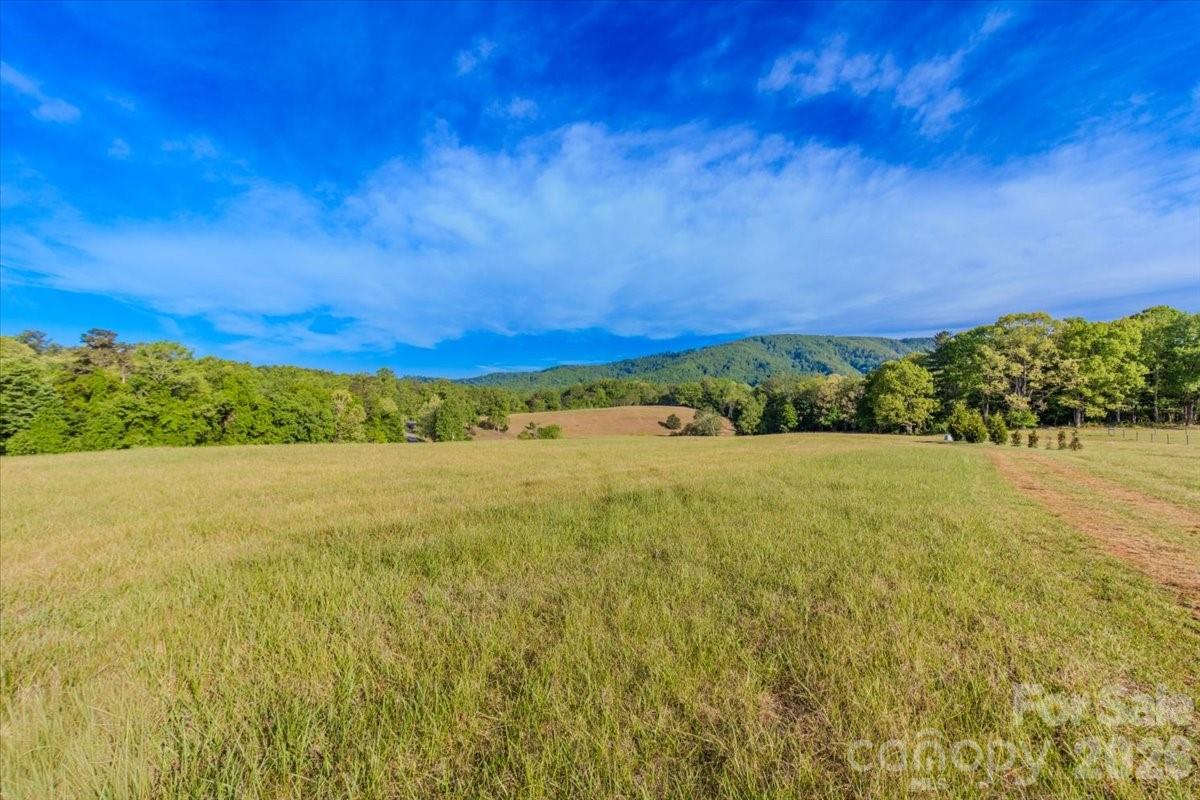 1083 Union Community Road Thurmond NC 28683