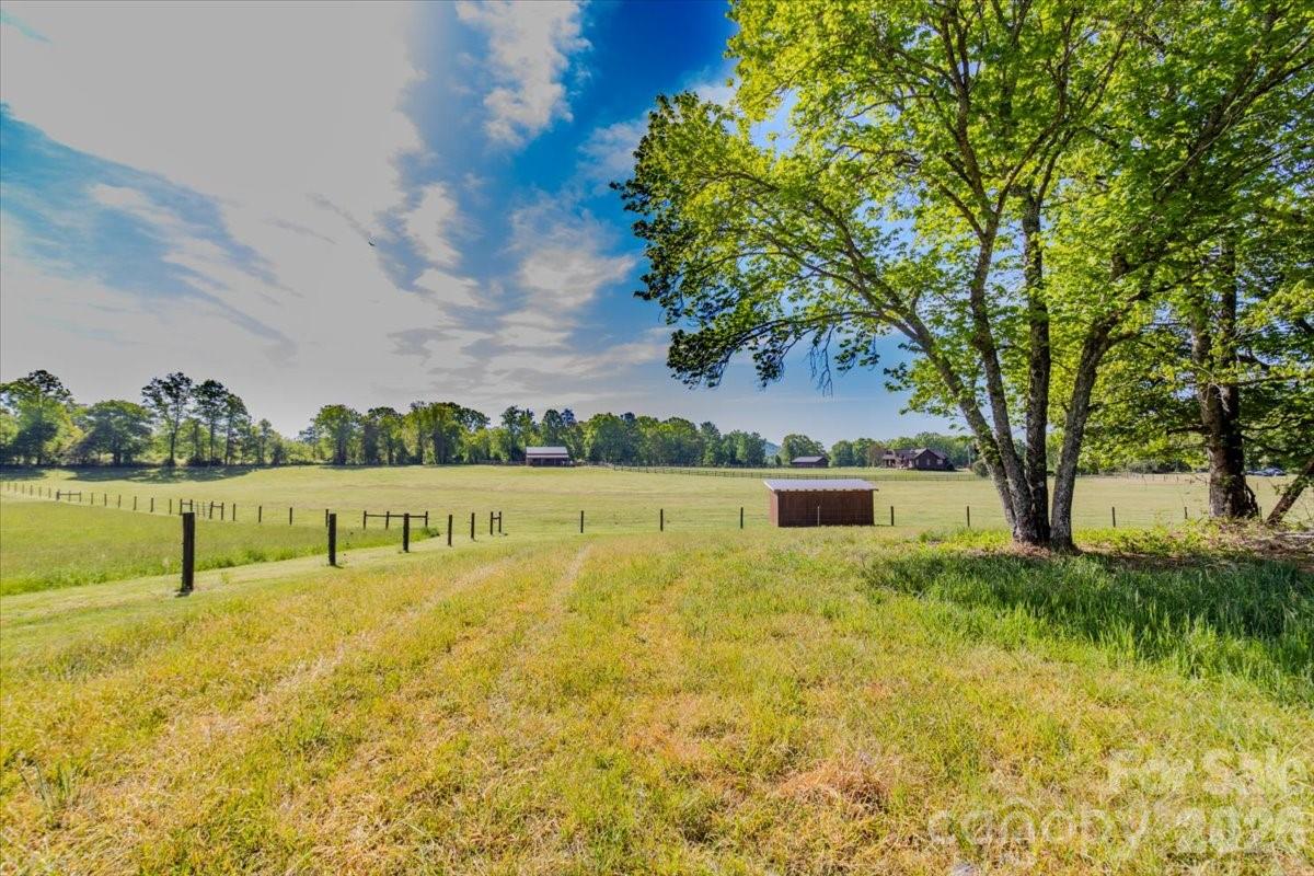 1083 Union Community Road Thurmond NC 28683