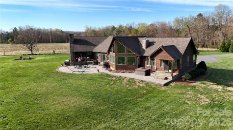 1083 Union Community Road Thurmond NC 28683