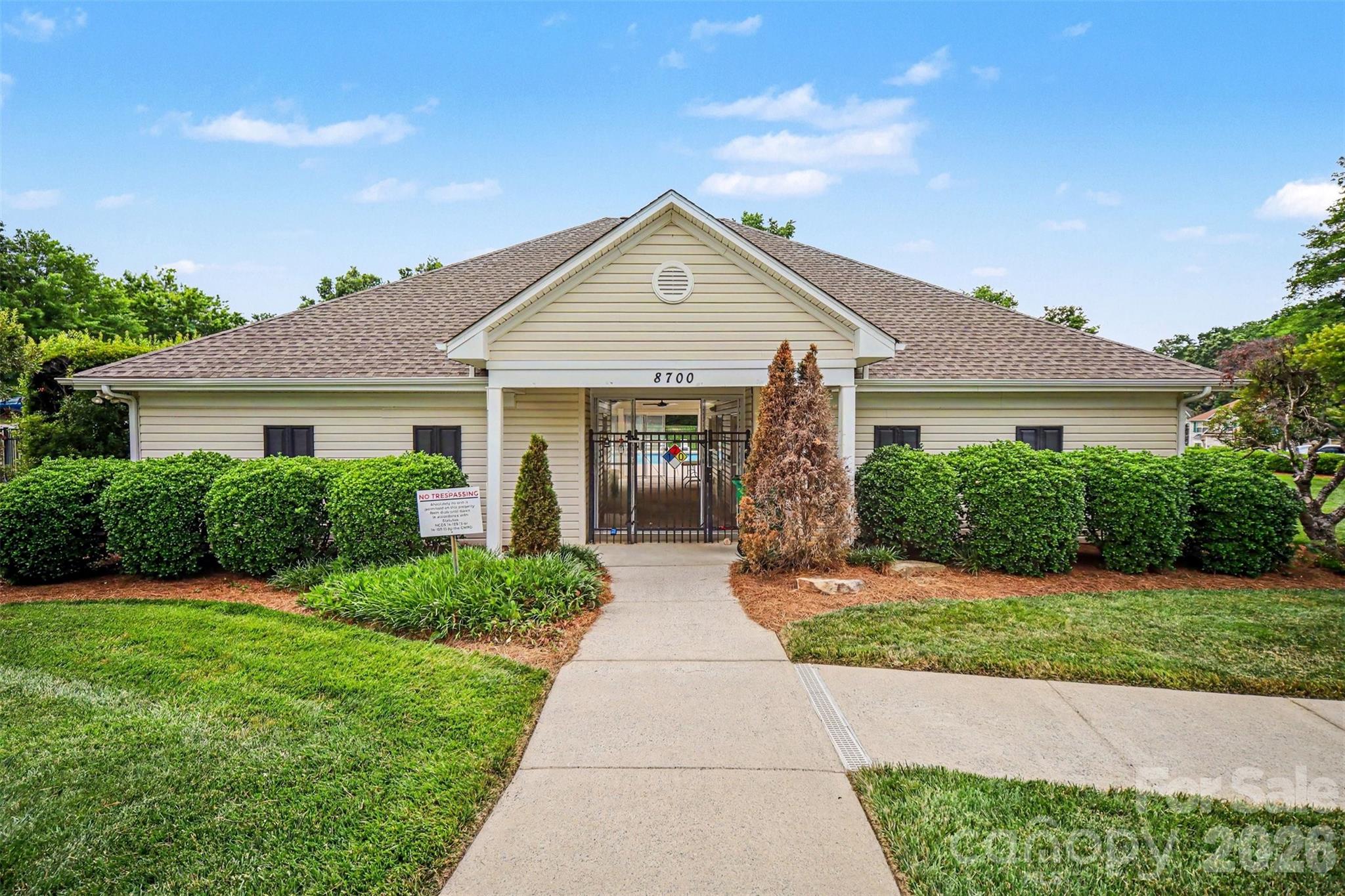10026 Dauphine Drive Charlotte NC 28216
