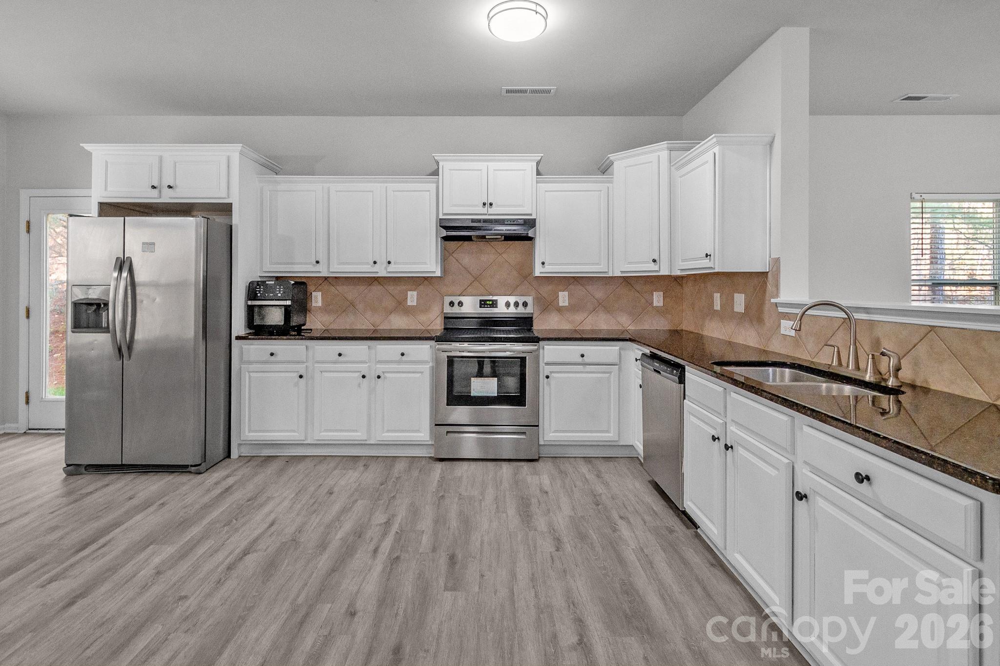 3308 Lemongrass Lane Charlotte NC 28214