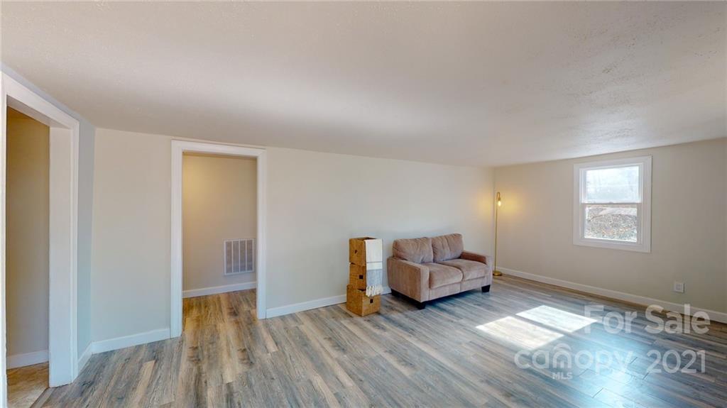 10 Owen Hollow Road Asheville NC 28806