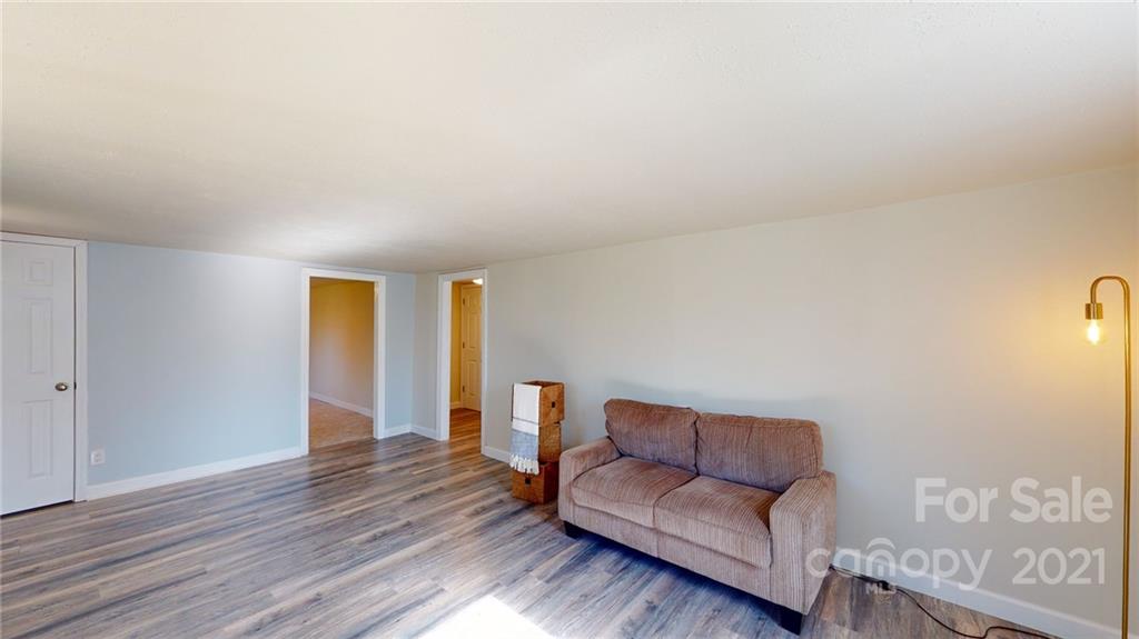 10 Owen Hollow Road Asheville NC 28806