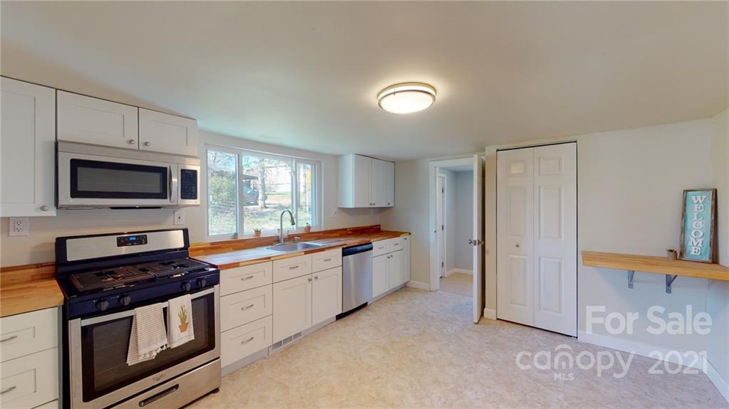10 Owen Hollow Road Asheville NC 28806