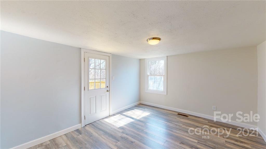 10 Owen Hollow Road Asheville NC 28806