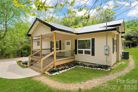 22 Ilyas Way Waynesville NC 28786