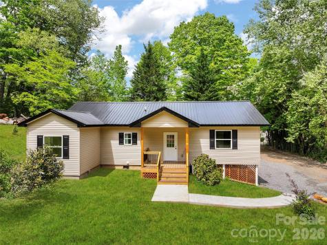 22 Ilyas Way Waynesville NC 28786