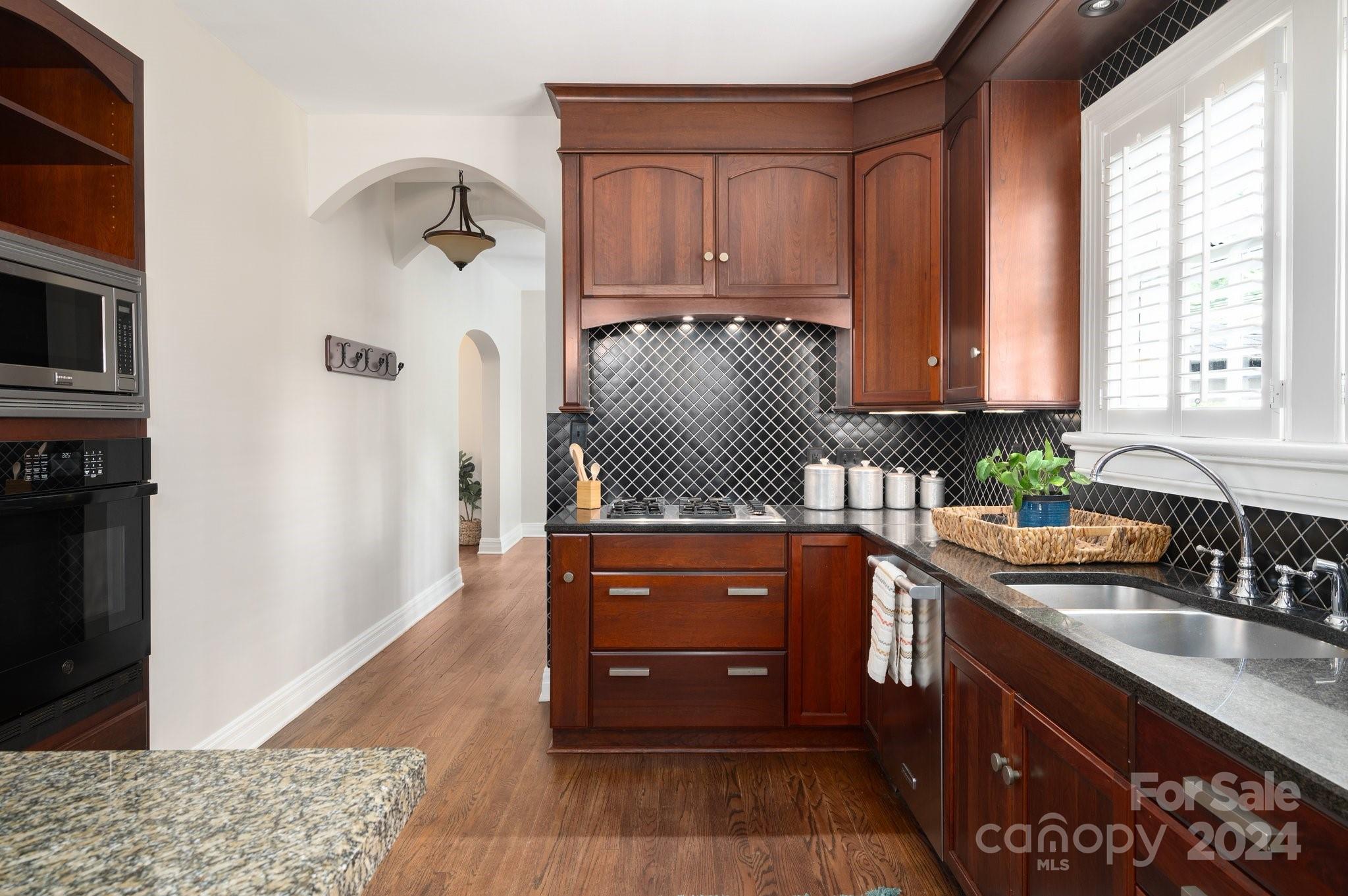125 Tacoma Circle Asheville NC 28801