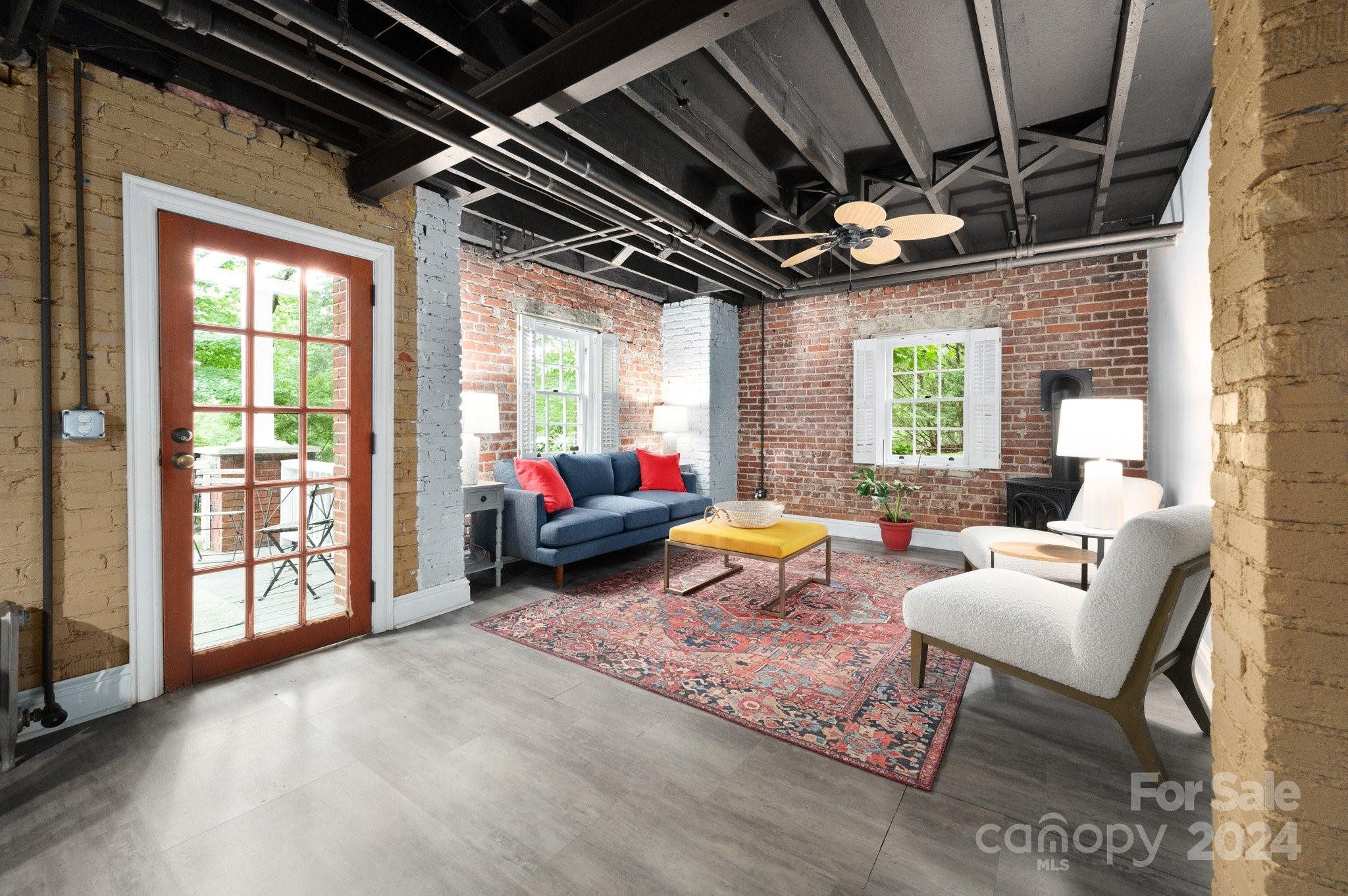 125 Tacoma Circle Asheville NC 28801
