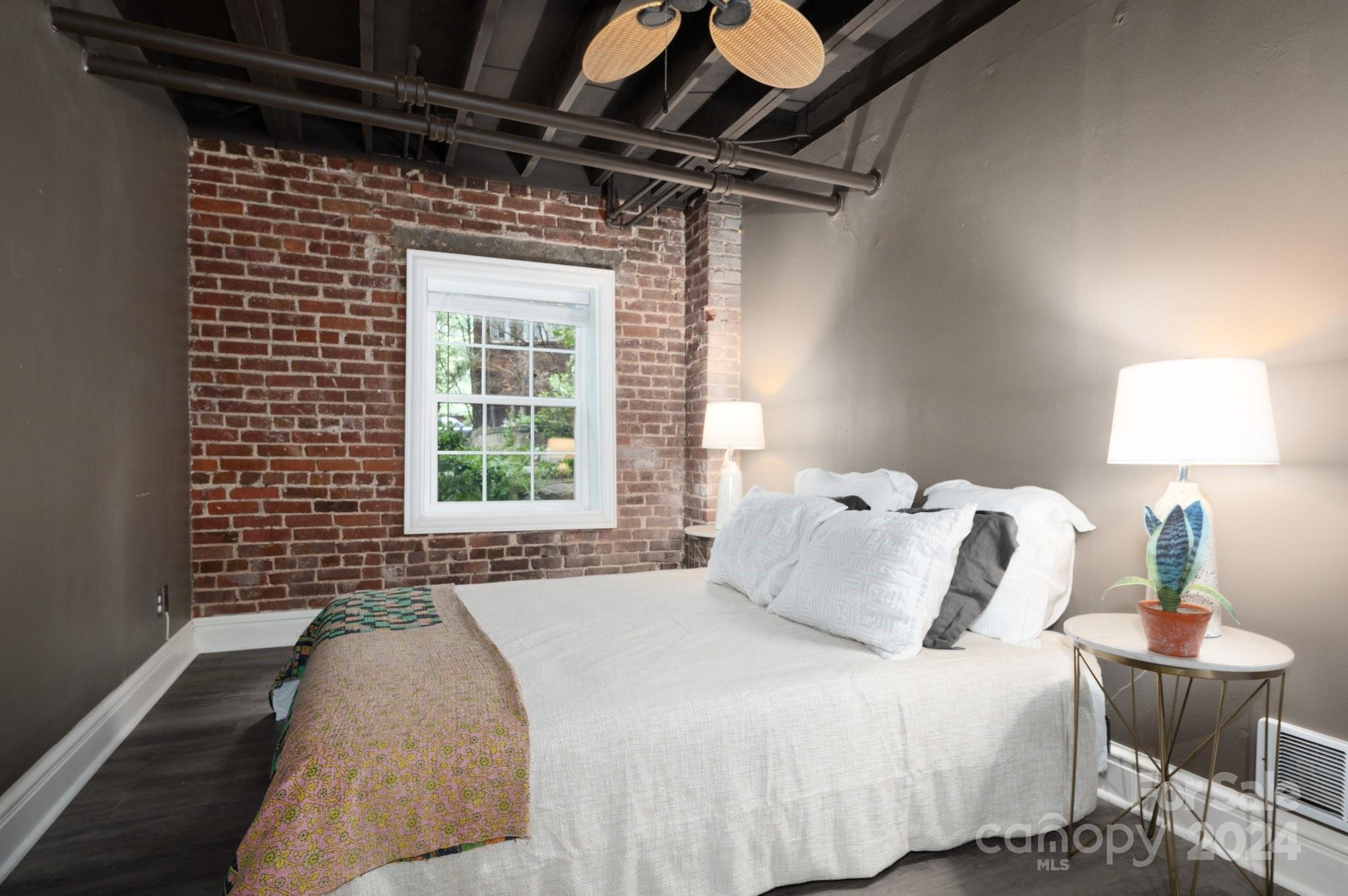 125 Tacoma Circle Asheville NC 28801