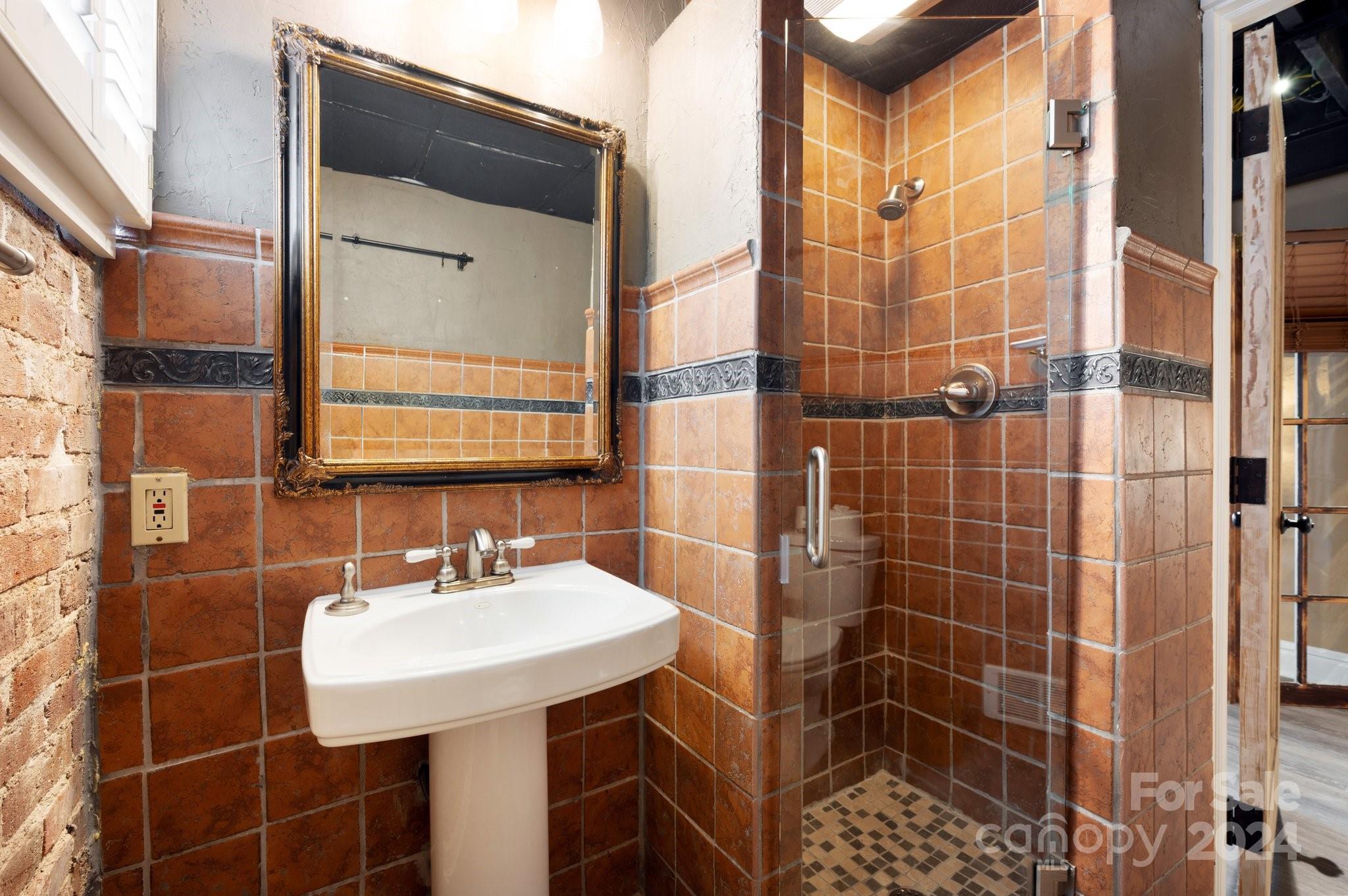 125 Tacoma Circle Asheville NC 28801