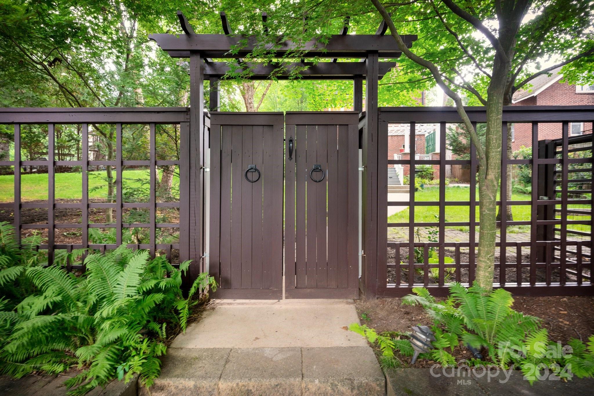 125 Tacoma Circle Asheville NC 28801