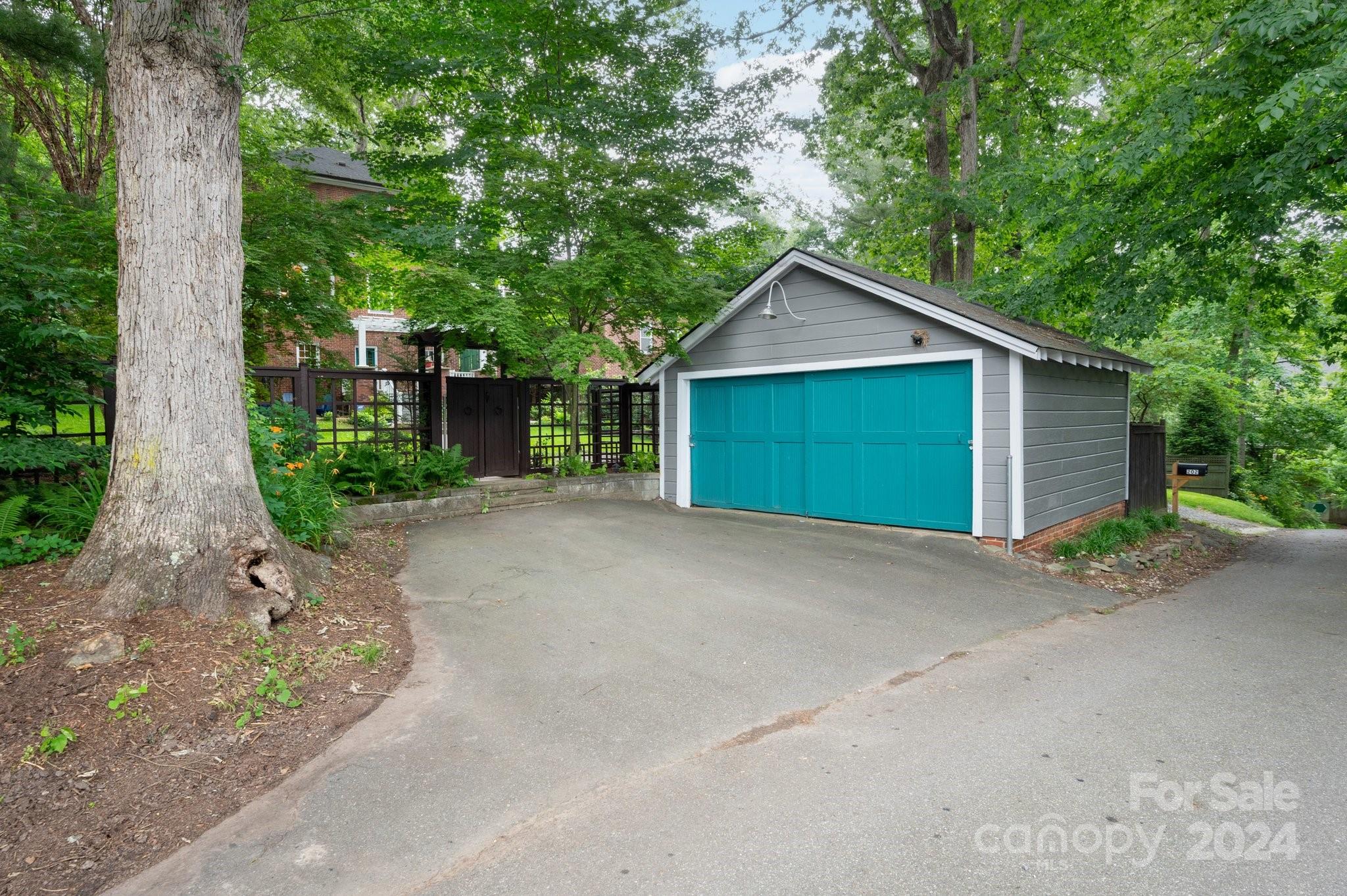 125 Tacoma Circle Asheville NC 28801