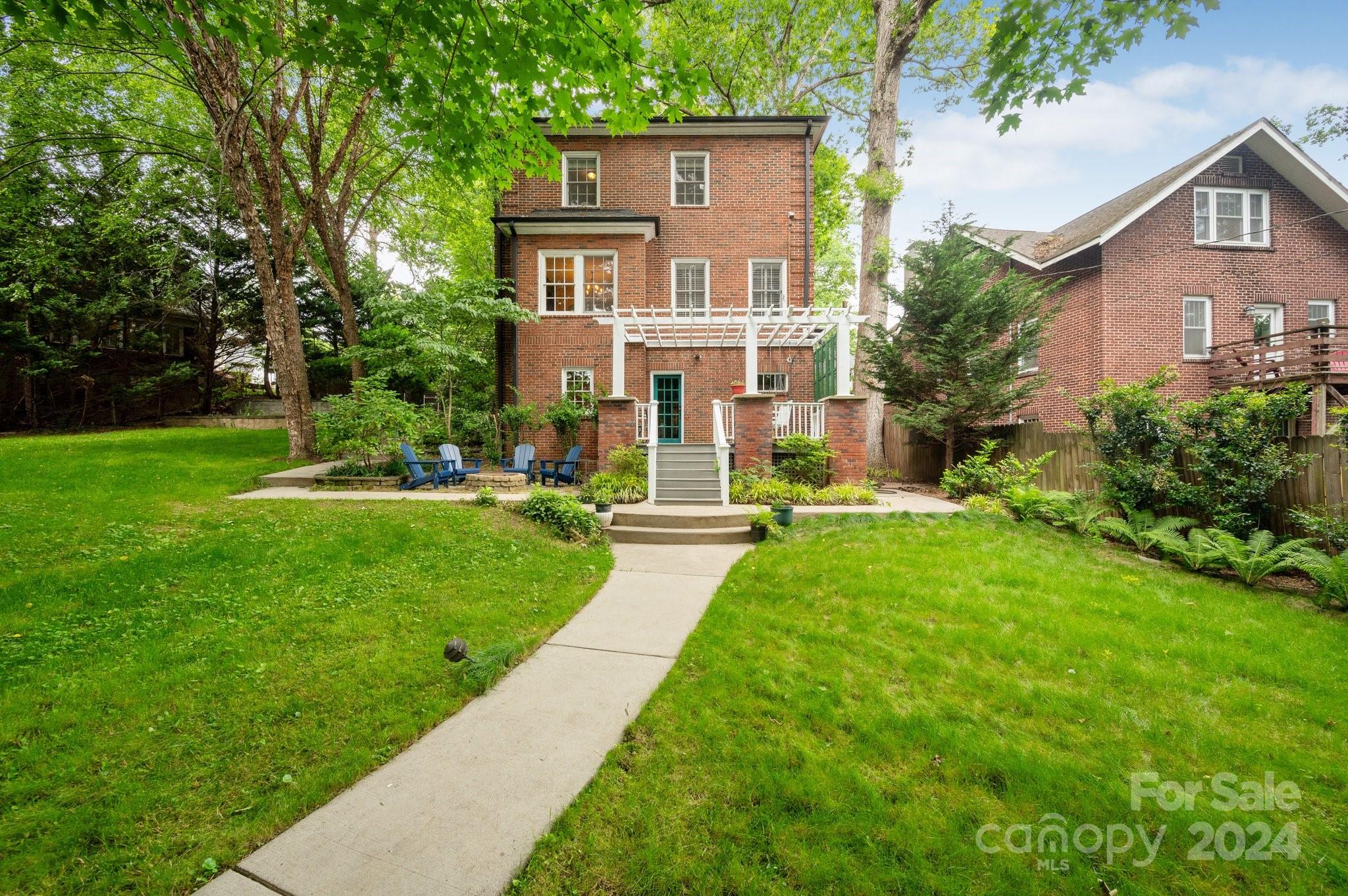125 Tacoma Circle Asheville NC 28801