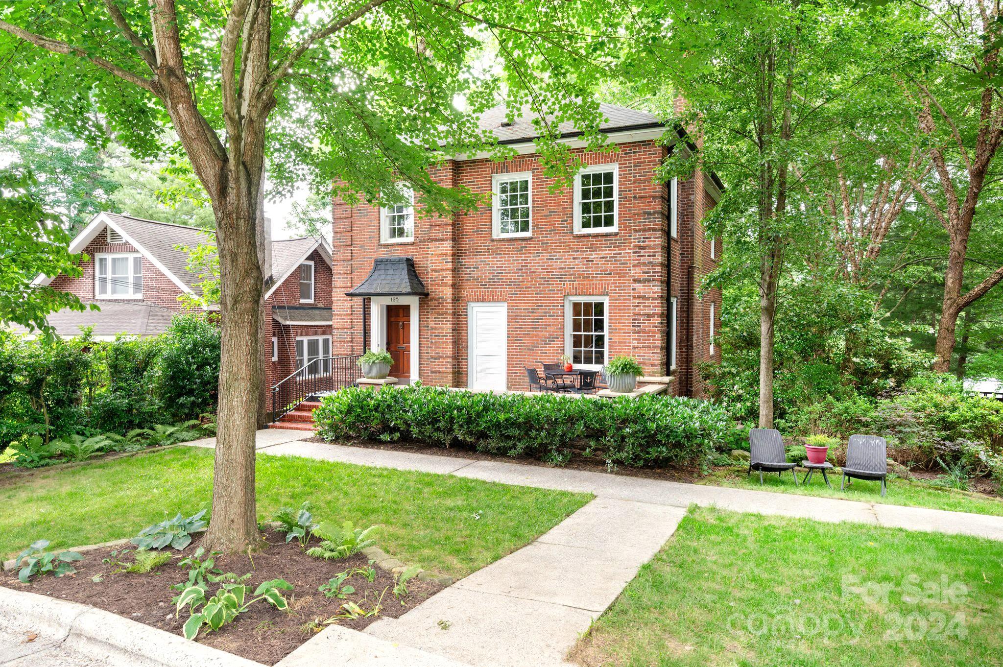 125 Tacoma Circle Asheville NC 28801