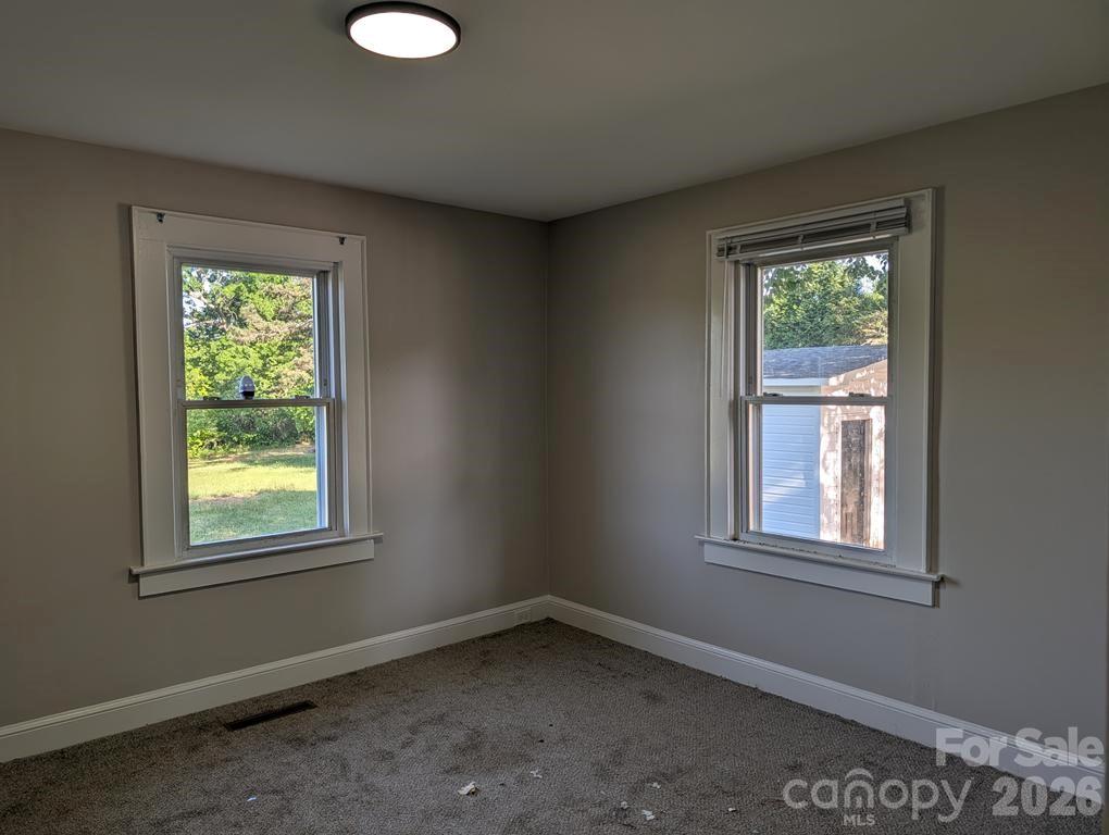 1903 Lynnwood Drive Statesville NC 28677
