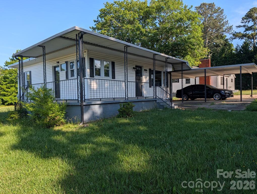 1903 Lynnwood Drive Statesville NC 28677