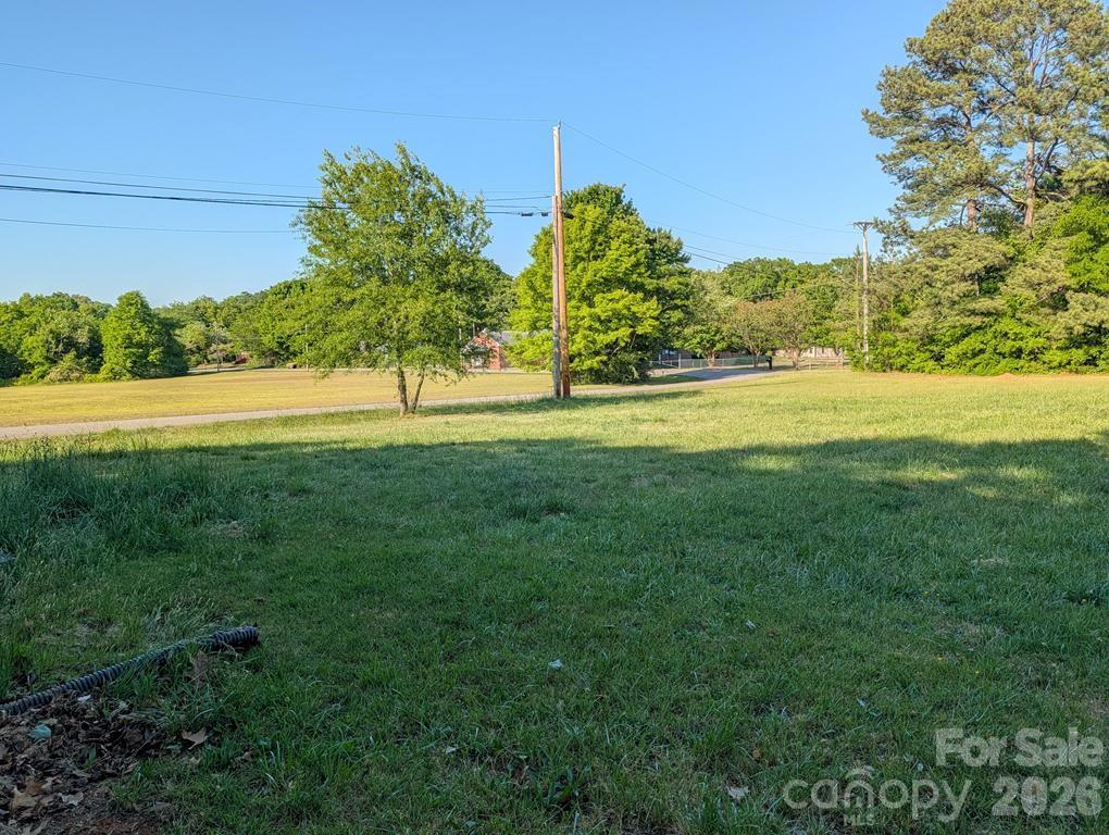 1903 Lynnwood Drive Statesville NC 28677
