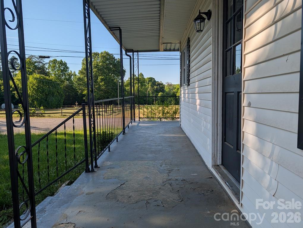 1903 Lynnwood Drive Statesville NC 28677